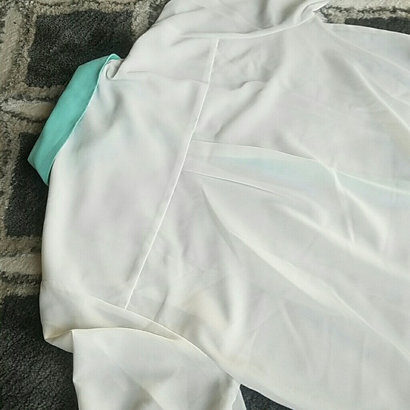 NWT F21 Semi-Sheer Button Down Blouse - Picture 6 of 8